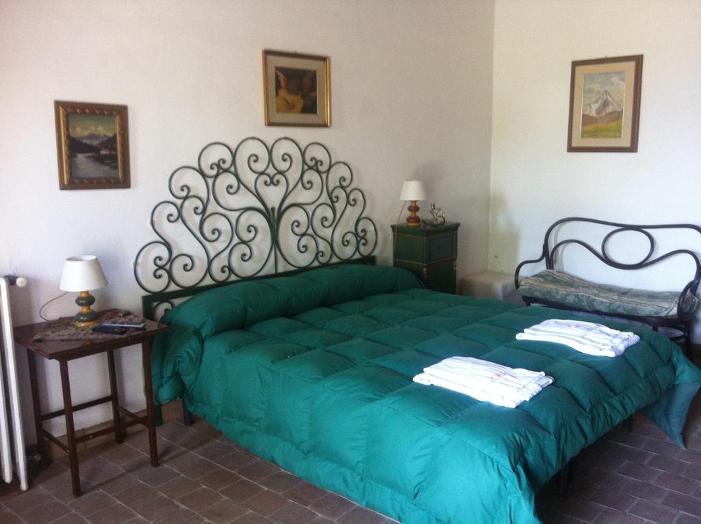 La Rocca Della Rosa Villa Zafferana Etnea Ruang foto