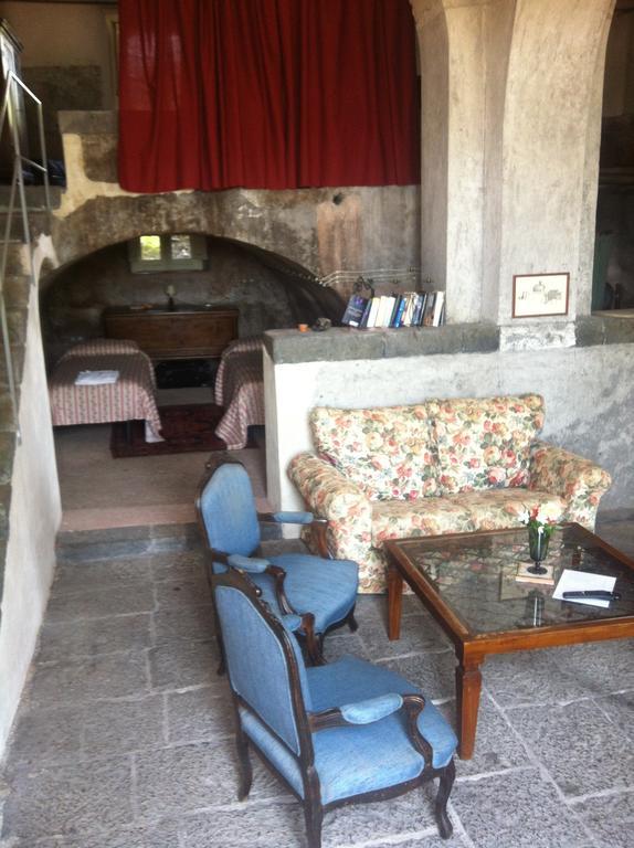 La Rocca Della Rosa Villa Zafferana Etnea Ruang foto