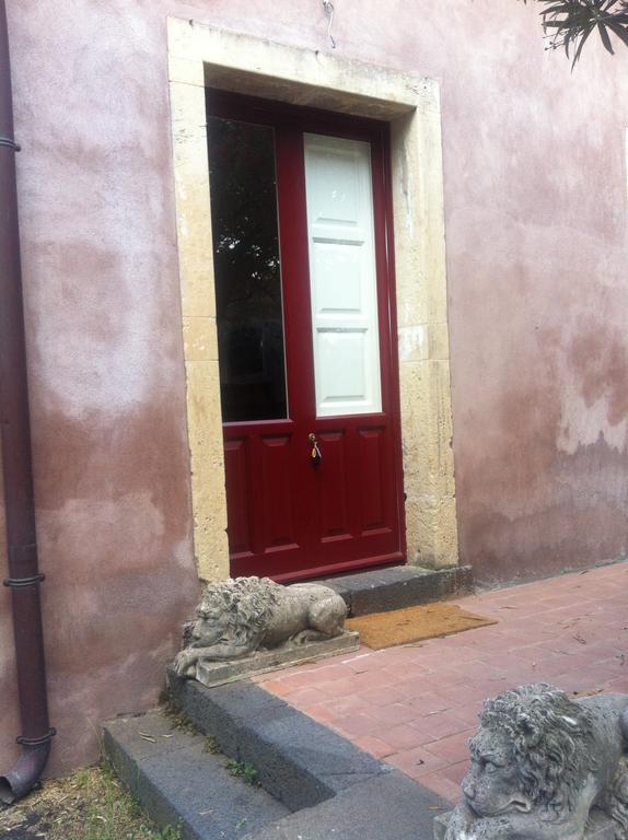 La Rocca Della Rosa Villa Zafferana Etnea Ruang foto